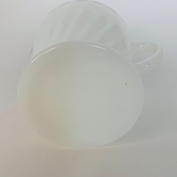 Vintage Swirl Golden Shell Lustre Creamer & Open Sugar by Anchor Hocking - Picture 4 of 13